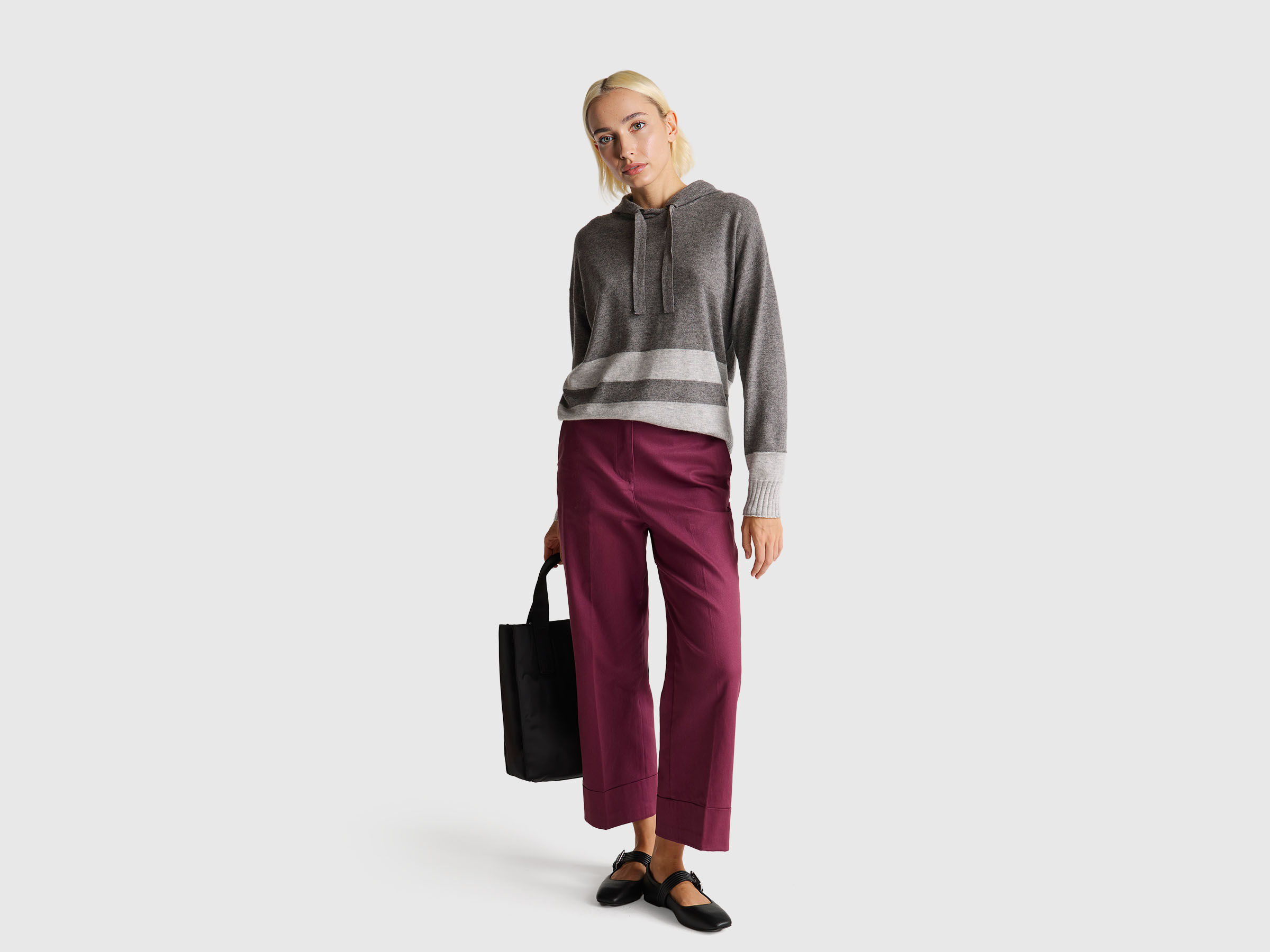 SWEATER W/HOOD Women image number 3
